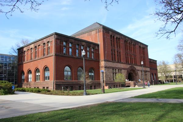 Hayes Hall from the SW with students 